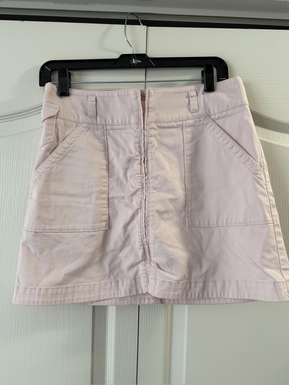 Hugo Boss Light Pink Front-Zip Cotton Skort with Patch Pockets